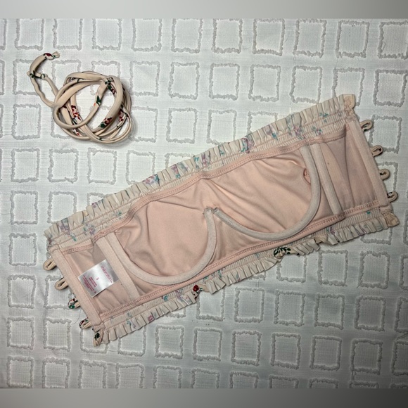 Xhilaration Bathing Suit Top Size S - Picture 3 of 3